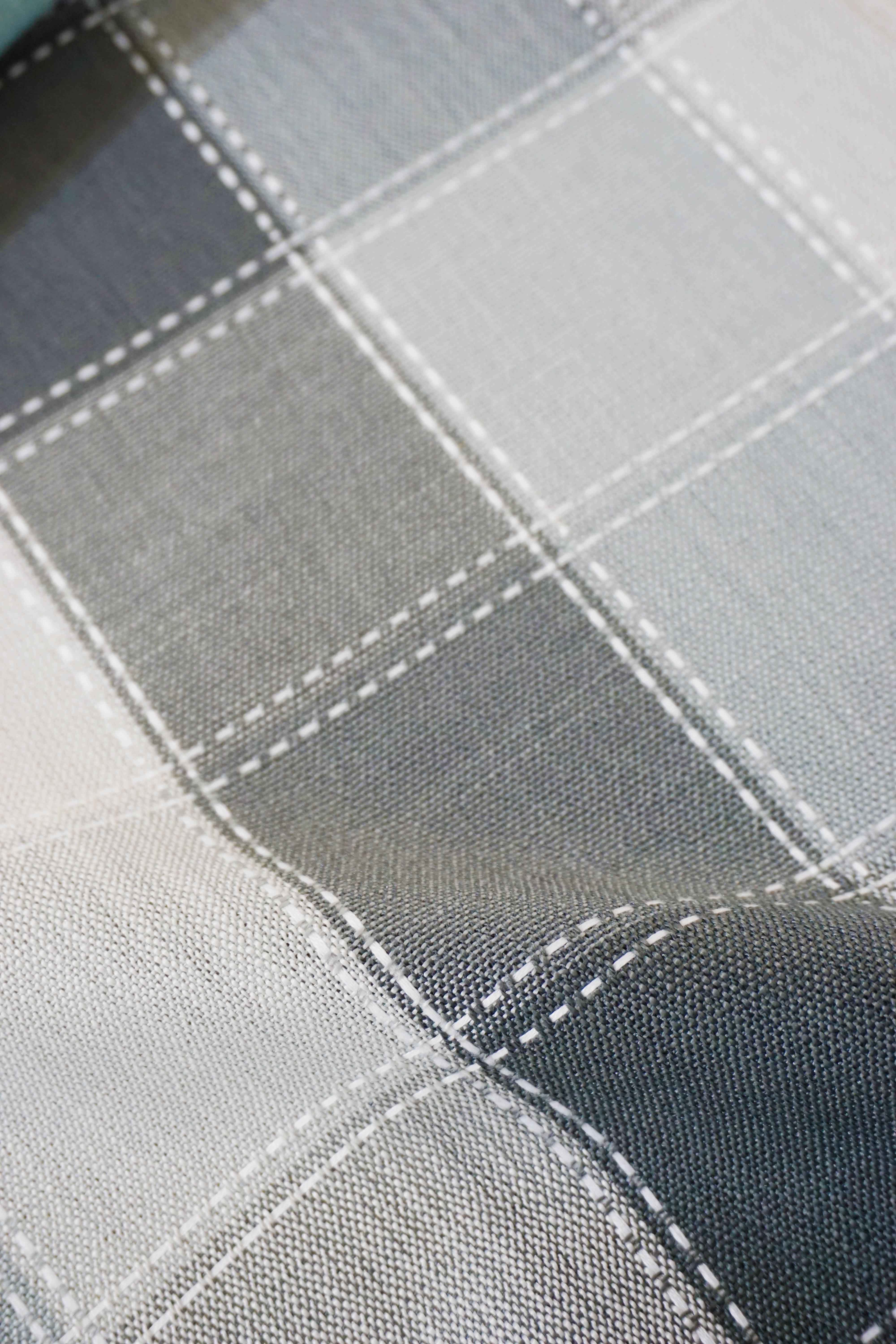 3052-Grid Pattern Fabric